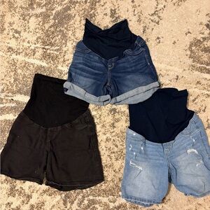 1822 Denim Women's Maternity Jean Shorts - Black and Blue Trio